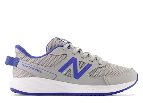NEW BALANCE KIDS PERFORMANCE SHOES 570 GRIS - AZUL MARINO