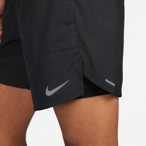 NIKE STRIDE MENS SHORT NEGRO