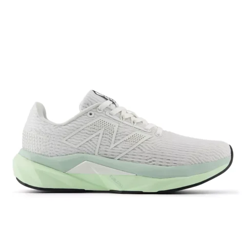 NEW BALANCE PROPEL V5